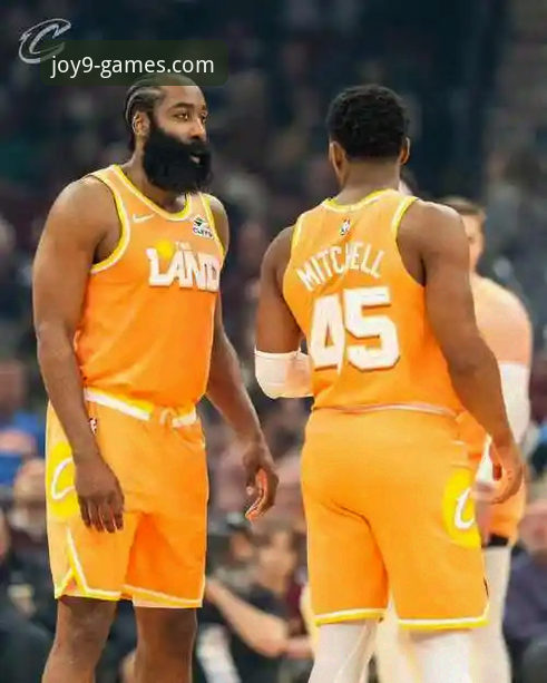 九游免费下载游戏推荐 米切尔的42分盛宴 vs 班凯罗的孤胆奋战:一场在九游体育平台引爆讨论的NBA对决